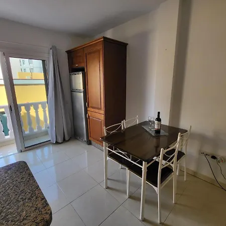 شقة Apartamento Emelia